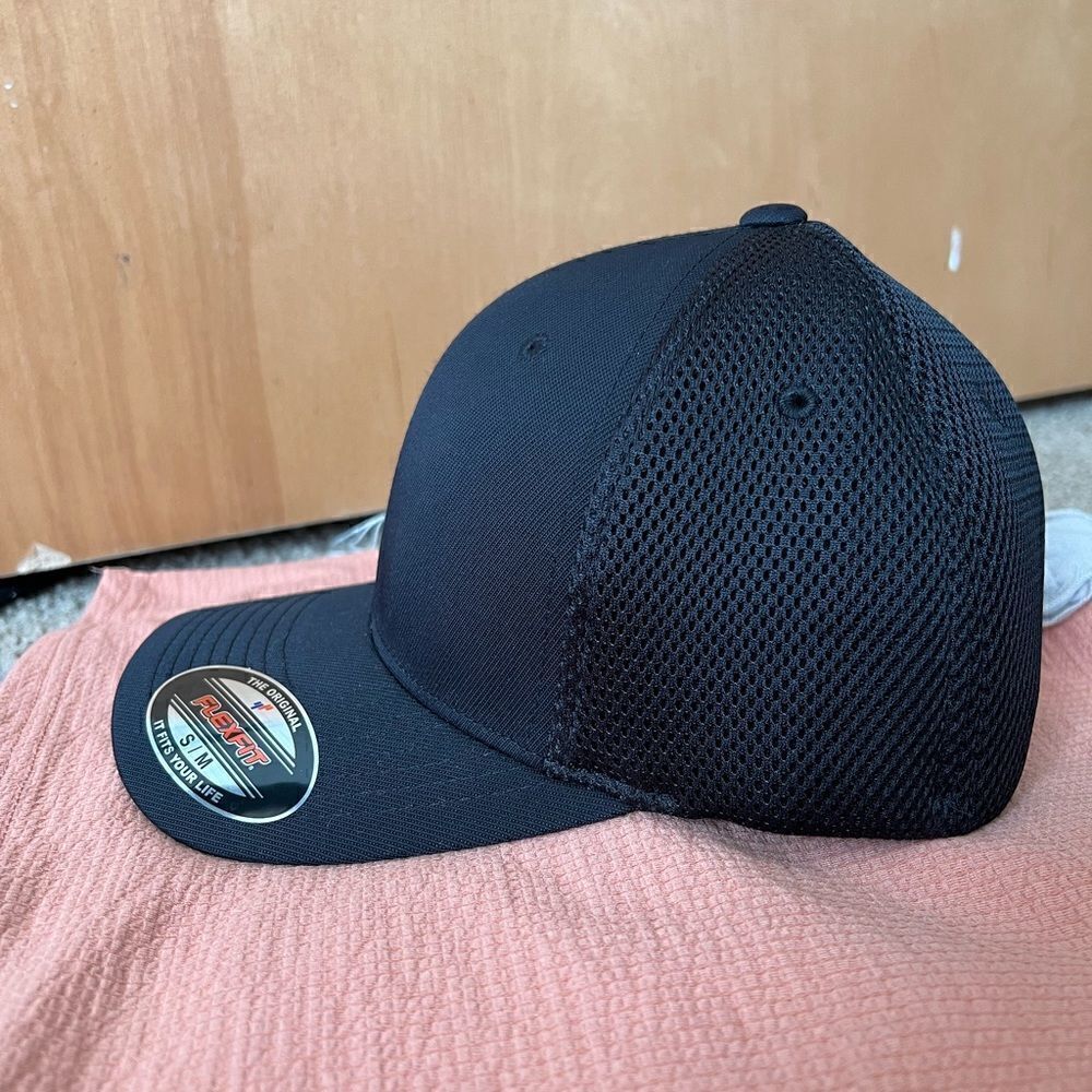 flexfit unisex-adult's stretch mesh fitted cap, black